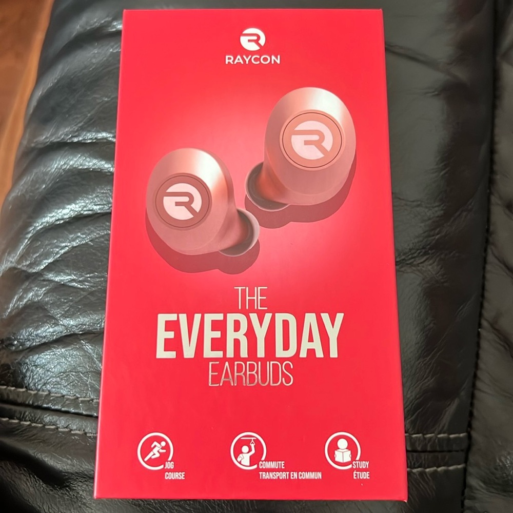 Raycon The Everyday Earbuds SEALED ROSE GOLD